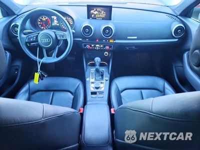 Zdjęcie 8 z 12 samochodu: 2019 AUDI A3 PREMIUM VIN:WAUAUGFF6K1024746 - miniatura