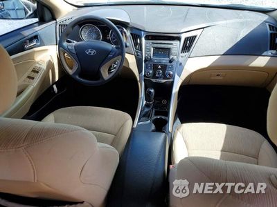 Zdjęcie 8 z 12 samochodu: 2014 HYUNDAI SONATA GLS VIN:5NPEB4ACXEH941031 - miniatura