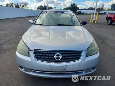 Piąte zdjęcie samochodu w środku: 2005 NISSAN ALTIMA 2.5 VIN:1N4AL11E15N929349 - miniatura