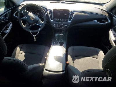 Zdjęcie 8 z 13 samochodu: 2020 CHEVROLET MALIBU LS VIN:1G1ZC5ST1LF128051 - miniatura