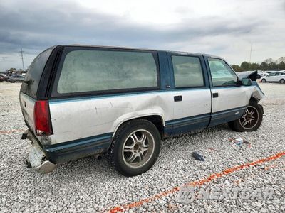Trzecie zdjęcie samochodu z tyłu: 1992 GMC SUBURBAN C1500 VIN:1GKEC16K2NJ703018 - miniatura