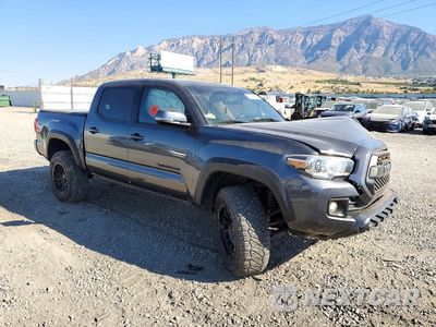 Czwarte zdjęcie samochodu z boku: 2016 TOYOTA TACOMA TRD OFF-ROAD VIN:3TMCZ5AN6GM014227 - miniatura
