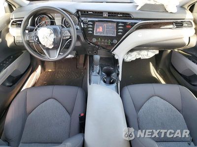 Zdjęcie 8 z 12 samochodu: 2018 TOYOTA CAMRY LE VIN:4T1B11HKXJU127197 - miniatura