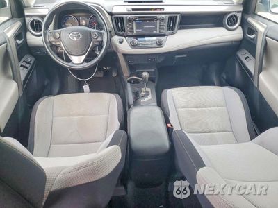 Zdjęcie 8 z 12 samochodu: 2018 TOYOTA RAV4 VIN:2T3RFREV5JW753020 - miniatura