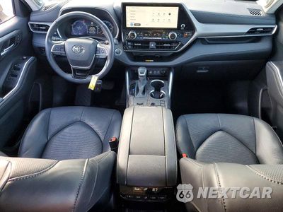 Zdjęcie 8 z 14 samochodu: 2024 TOYOTA HIGHLANDER HYBRID LIMITED VIN:5TDXBRCH5RS637863 - miniatura