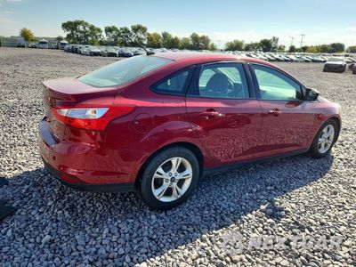 Trzecie zdjęcie samochodu z tyłu: 2014 FORD FOCUS SE VIN:1FADP3F29EL404255 - miniatura