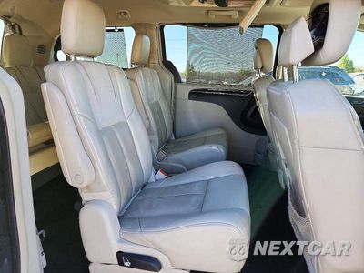 Zdjęcie 11 z 14 samochodu: 2014 CHRYSLER TOWN & COUNTRY LIMITED VIN:2C4RC1GG1ER178102 - miniatura