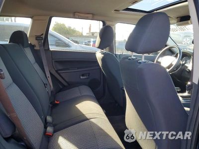 Zdjęcie 11 z 13 samochodu: 2009 JEEP GRAND CHEROKEE LAREDO VIN:1J8GR48K69C528079 - miniatura