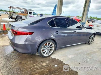Trzecie zdjęcie samochodu z tyłu: 2019 ALFA ROMEO GIULIA VIN:ZARFAMANXK7599319 - miniatura