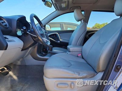 Zdjęcie 7 z 13 samochodu: 2009 TOYOTA RAV4 LIMITED VIN:JTMBF31V795011869 - miniatura