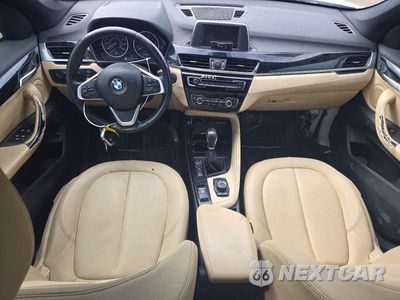 Zdjęcie 8 z 13 samochodu: 2016 BMW X1 XDRIVE28I VIN:WBXHT3C35G5E56208 - miniatura
