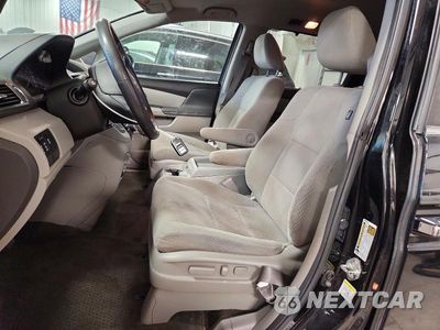 Zdjęcie 7 z 13 samochodu: 2016 HONDA ODYSSEY SE VIN:5FNRL5H37GB005606 - miniatura