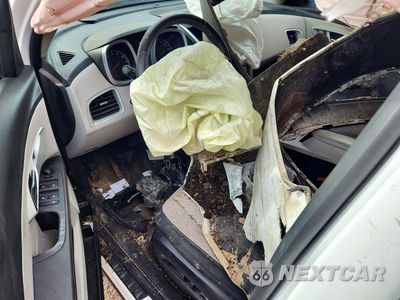 Zdjęcie 8 z 14 samochodu: 2012 CHEVROLET EQUINOX LT VIN:2GNALDEK5C6200369 - miniatura