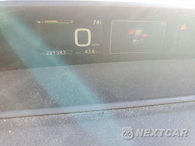 Zdjęcie 9 z 12 samochodu: 2016 TOYOTA PRIUS TWO VIN:JTDKBRFU0G3502176 - miniatura