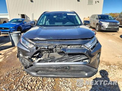 Piąte zdjęcie samochodu w środku: 2019 TOYOTA RAV4 HYBRID XLE VIN:2T3RWRFV0KW027727 - miniatura