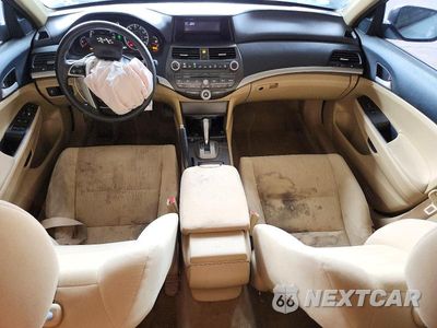 Zdjęcie 8 z 12 samochodu: 2012 HONDA ACCORD LXP VIN:1HGCP2F44CA237847 - miniatura