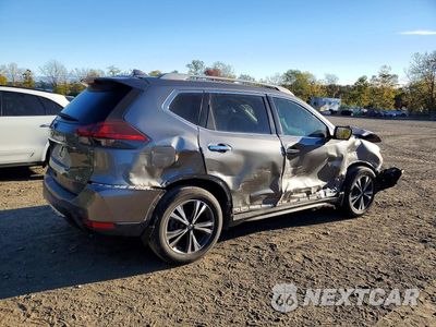 Trzecie zdjęcie samochodu z tyłu: 2020 NISSAN ROGUE SV VIN:5N1AT2MT3LC818767 - miniatura