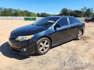 2014 TOYOTA CAMRY SE 4T1BF1FK4EU311366 - główne zdjęcie licytacji z USA - miniatura