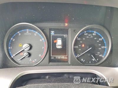 Zdjęcie 9 z 13 samochodu: 2018 TOYOTA RAV4 LE VIN:JTMZFREV7JJ175517 - miniatura