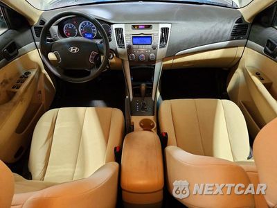 Zdjęcie 8 z 12 samochodu: 2010 HYUNDAI SONATA GLS VIN:5NPET4AC5AH653487 - miniatura