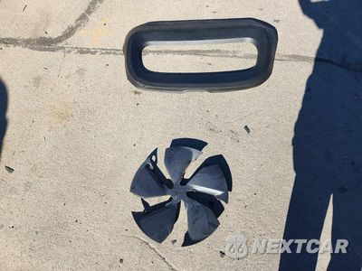 Zdjęcie 13 z 14 samochodu: 2026 TESLA MODEL Y VIN:7SAYGDEE1TF334329 - miniatura