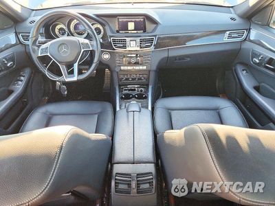 Zdjęcie 8 z 12 samochodu: 2014 MERCEDES-BENZ E 350 VIN:WDDHF5KB4EB050835 - miniatura