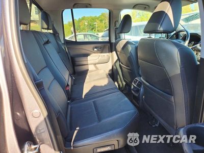 Zdjęcie 10 z 12 samochodu: 2019 HONDA RIDGELINE RTL VIN:5FPYK3F7XKB035370 - miniatura