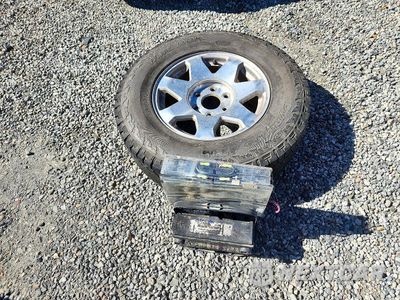 Zdjęcie 12 z 13 samochodu: 2005 GMC NEW SIERRA C1500 VIN:2GTEC13T451274807 - miniatura