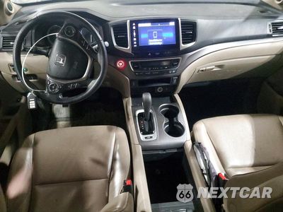 Zdjęcie 8 z 12 samochodu: 2017 HONDA RIDGELINE RTL VIN:5FPYK3F60HB030517 - miniatura