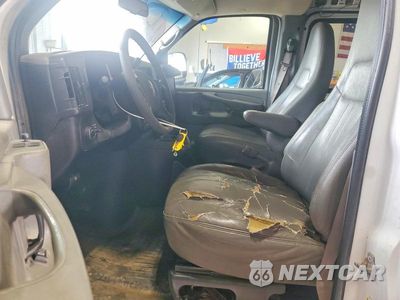 Zdjęcie 7 z 14 samochodu: 2012 GMC SAVANA G1500 DELIVERY VAN VIN:1GTS8AF42C1108491 - miniatura