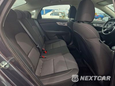 Zdjęcie 10 z 12 samochodu: 2023 KIA FORTE LXS VIN:3KPF24AD9PE673822 - miniatura