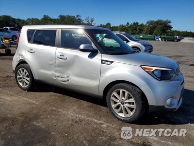 Czwarte zdjęcie samochodu z boku: 2018 KIA SOUL + VIN:KNDJP3A54J7607958 - miniatura