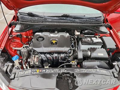 Zdjęcie 11 z 12 samochodu: 2018 HYUNDAI ELANTRA SEL VIN:KMHD84LF4JU658878 - miniatura