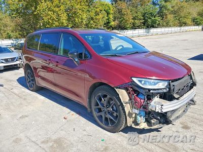 Czwarte zdjęcie samochodu z boku: 2023 CHRYSLER PACIFICA LIMITED VIN:2C4RC3GG8PR599829 - miniatura