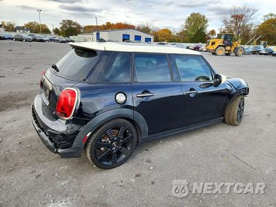 Trzecie zdjęcie samochodu z tyłu: 2024 MINI COOPER S VIN:WMW53DK05R2U41607 - miniatura