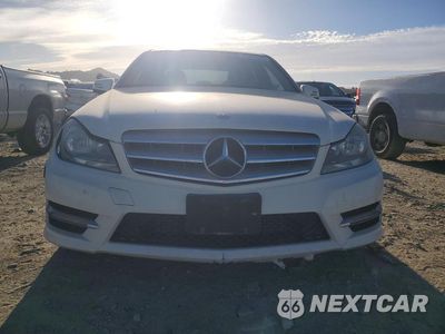 Piąte zdjęcie samochodu w środku: 2012 MERCEDES-BENZ C 250 VIN:WDDGF4HB2CA641097 - miniatura
