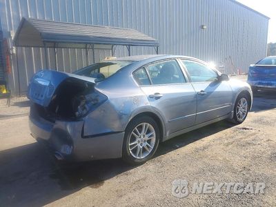 Trzecie zdjęcie samochodu z tyłu: 2010 NISSAN ALTIMA 2.5 VIN:1N4AL2APXAN511115 - miniatura