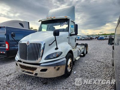 2018 INTERNATIONAL RH613 SEMI TRUCK 3HSDWTZR3JN493482 - główne zdjęcie licytacji z USA - miniatura