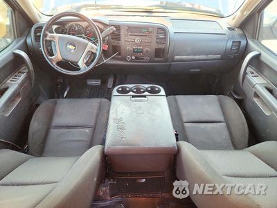 Zdjęcie 8 z 12 samochodu: 2010 CHEVROLET SILVERADO C1500 LT VIN:3GCRCSE00AG289185 - miniatura