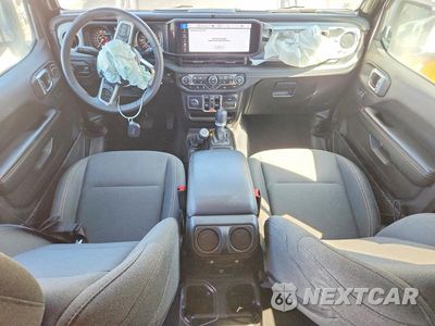 Zdjęcie 8 z 13 samochodu: 2025 JEEP WRANGLER SAHARA VIN:1C4PJXENXSW534504 - miniatura