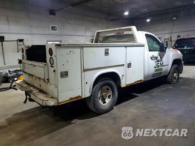 Trzecie zdjęcie samochodu z tyłu: 2009 CHEVROLET SILVERADO C2500 HEAVY DUTY VIN:1GBHC44K49E127366 - miniatura