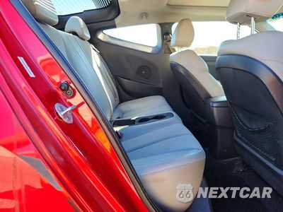 Zdjęcie 10 z 12 samochodu: 2013 HYUNDAI VELOSTER BASE VIN:KMHTC6AD6DU119836 - miniatura