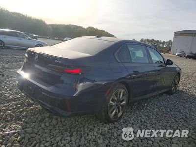 Trzecie zdjęcie samochodu z tyłu: 2023 BMW 760 XI VIN:WBA33EJ08PCL71221 - miniatura