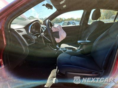 Zdjęcie 7 z 13 samochodu: 2014 CHRYSLER 200 LX VIN:1C3CCBAB0EN208815 - miniatura