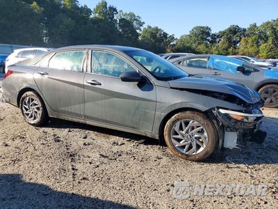 Czwarte zdjęcie samochodu z boku: 2024 HYUNDAI ELANTRA SEL VIN:KMHLM4DG8RU651068 - miniatura