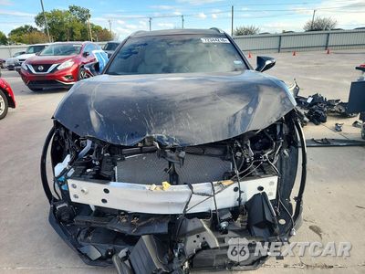 Piąte zdjęcie samochodu w środku: 2026 LEXUS UX 300H PREMIUM VIN:JTHYBJAH9T2039877 - miniatura