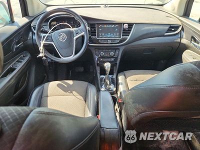 Zdjęcie 8 z 12 samochodu: 2018 BUICK ENCORE PREFERRED II VIN:KL4CJBSB1JB696551 - miniatura