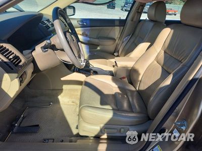 Zdjęcie 7 z 12 samochodu: 2004 HONDA ACCORD EX VIN:1HGCM66534A034121 - miniatura