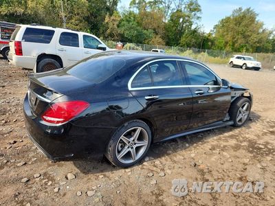 Trzecie zdjęcie samochodu z tyłu: 2018 MERCEDES-BENZ C 300 4MATIC VIN:55SWF4KB7JU280743 - miniatura