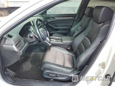 Zdjęcie 7 z 12 samochodu: 2019 HONDA ACCORD SPORT VIN:1HGCV1F38KA002079 - miniatura